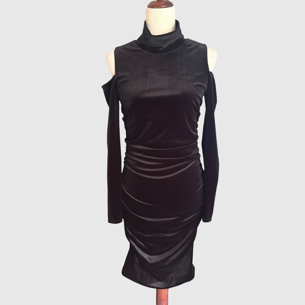 Cynthia Steffe Black Velvet Cold Shoulder Ruched Bodycon Dress S/P